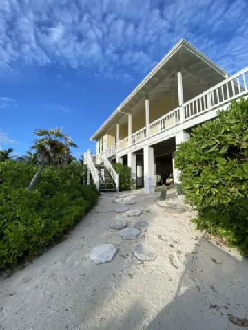 Barefoot Beach - oceanfront beach house w/ private beach, sunrise & sunset views