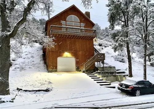 Private Cabin located directly across Park