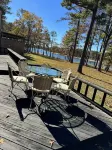Tranquil Waterfront Retreat: 4BR/2.5BA Cozy Lakehouse on the Water!
