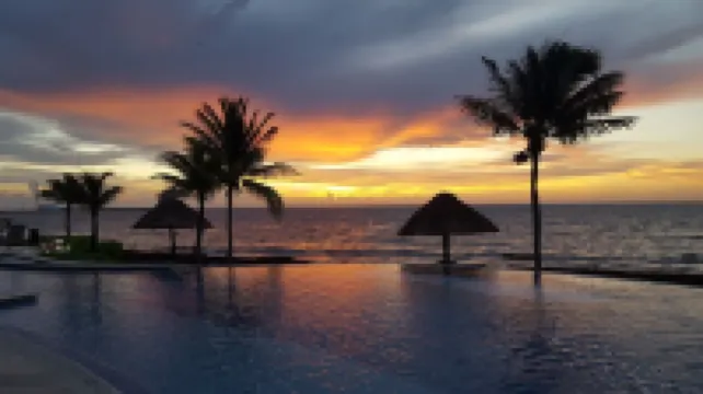 Peaceful Oceanfront Paradise - 100 Feet from Caribbean!