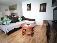 Apartamentos Severo Ochoa 1B ¡a 5 Minutos del Aeropuerto!