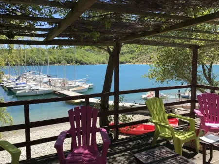 'Thyme' house T3 / LAKE VIEW / 200m beaches Отели в г. Бодюан