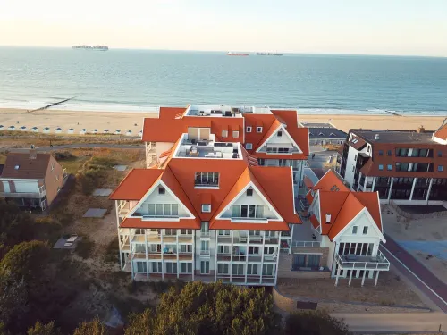 Beautiful family beach house on the dunes with swimming pool