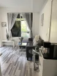 AC one bedroom unit in a quiet neighborhood