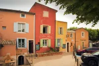 Spacious house in authentic Luberon