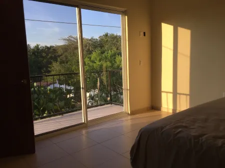 Cozy 2 Bedroom Condo, Pool, Private Roof Top Close to Beach & Downtown Bucerias