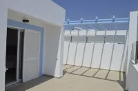 New villa 350 mtrs. from the beach, with parking lot Hotel a Vila Real de Santo António