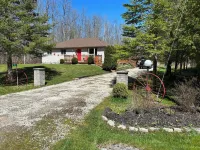 Welcome to Red door cottage! Sauble Beach!