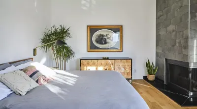 Architectural Venice Beach Dream House - 100% Walk Score! 鄰近威尼斯運河歷史街區的酒店