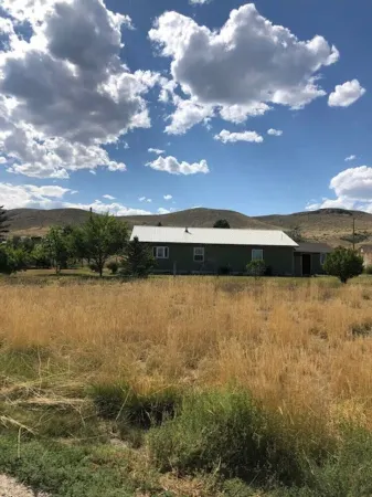 Lover's Leap Lodging, a real Montana experience