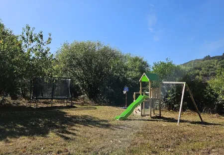 Ancien Moulin au Bord D'une Rivière aux Portes du Morvan