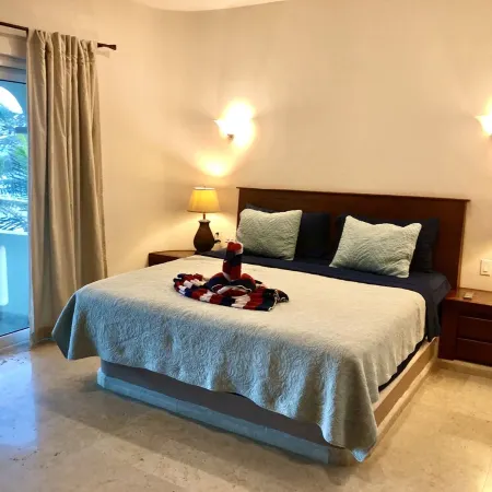 Georgous 4 bedroom-4.5 bath Oceanfront Villa - Tulum- Oceanside Priv. Pool.
