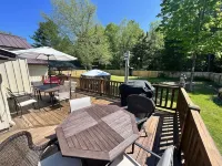 Close to Town, Hot Tub, 2 Kings, 4 Full Beds Các khách sạn gần McCauley Mountain Ski Center