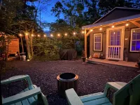 Sexiest Lil Cabin in Saugerties, NY Hotels in Saugerties