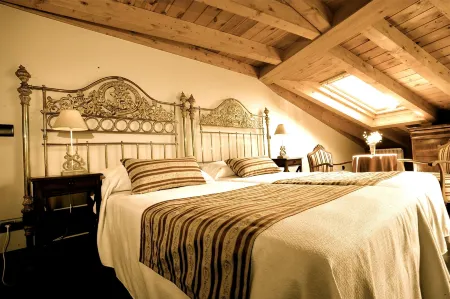 Hotel-Hospedería Los Templarios Отели в г. Себулькор