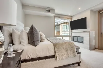 Platinum Two Bedroom 2 Apartment Hotel by Redawning