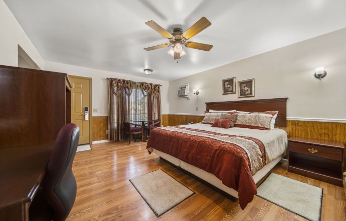 Kingsway Inn