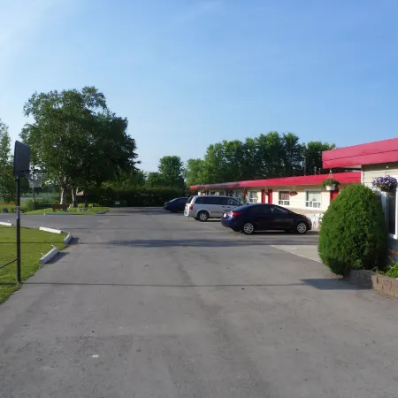 The Silver Birch Motel