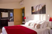Vale de Ferreiros Hotels in Alferrarede