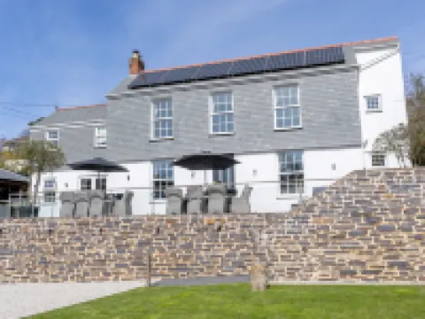 Chyvounder Hotels in Saint Agnes