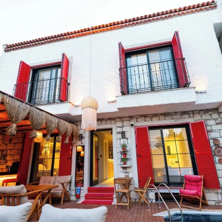 Karnelyan Alaçatı