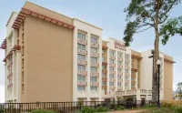Drury Inn & Suites West des Moines - Parkering