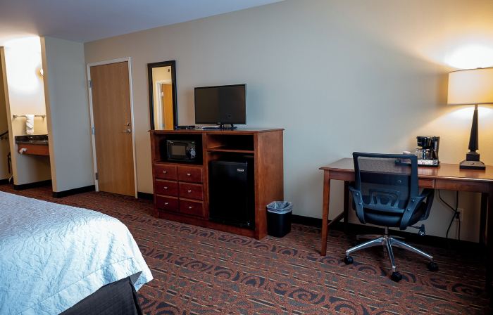 Savanna Inn & Suites