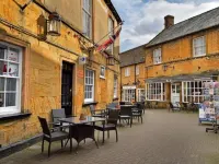 The George Hotel - Inns