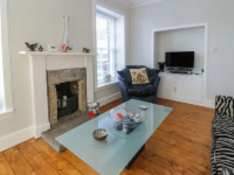 Lower Neuk Hotels in Dunfermline