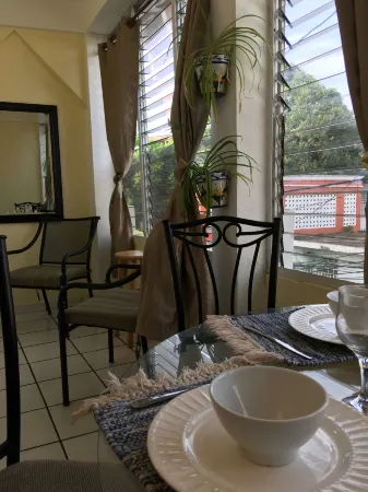 Posada Colonial Beach Villas Отели рядом с Аэропорт Сан-Хуан Исла Грэйнд