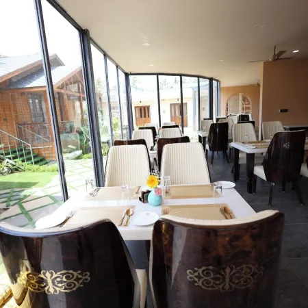 Foxoso Aaristo Baga Beach Resort