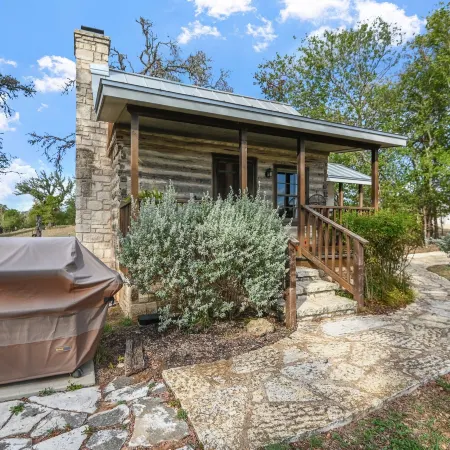 Chula Vista 1 Bedroom Cabin by Redawning