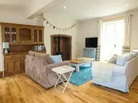 East Wing Hotels in Crewkerne