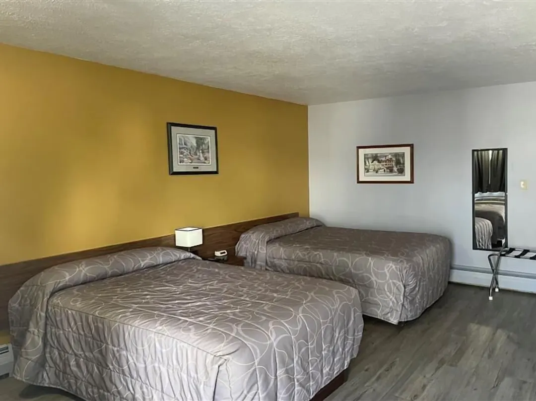 Hilltop Motel & Restaurant - Grand Falls