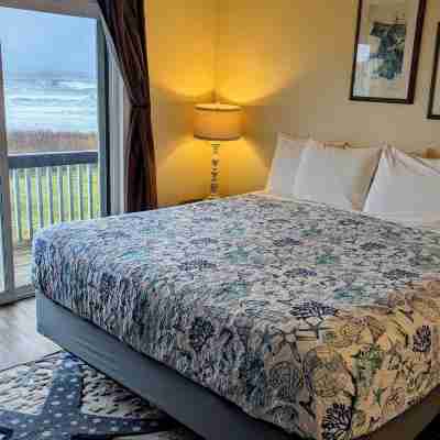 Silver Surf Motel Rooms