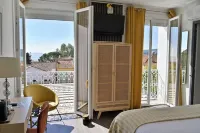 Hôtel la Petite Bohème Hotels in Collobrieres