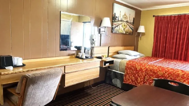 Relax Inn Vinita Hotels in Craig County