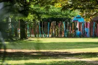 Domaine de Rhodes - 5 Chambres et 7 Locations de Vacances