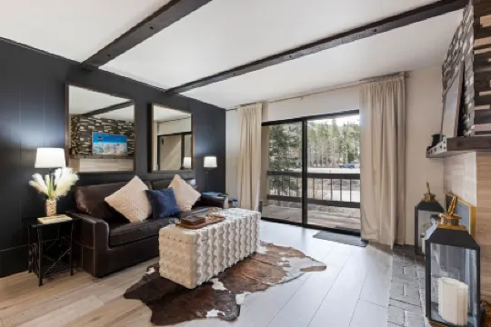 Luxurious 2 Bedroom Base Camp Condo - Steps from Kirkwood Village Condo