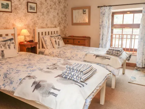Stable Barn Hotels in Blore with Swinscoe