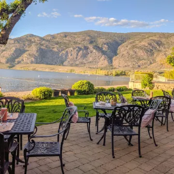 Desert Surfside Waterfront Accommodations