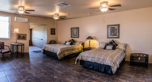 Turtle Back Mesa Bed and Breakfast Hotels in Desert Hot Springs
