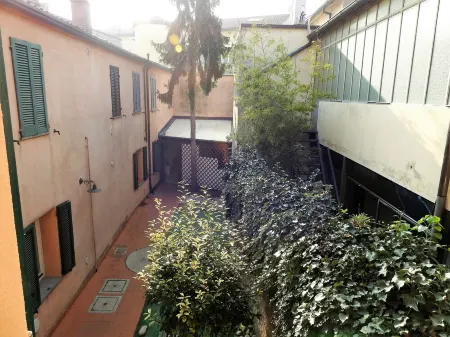 Completely renovated apartment in the center