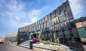 Dwo Mira Palace