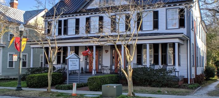Benjamin Ellis House Bed & Breakfast Hotels in New Bern