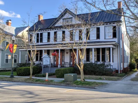 Benjamin Ellis House Bed & Breakfast