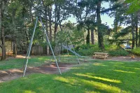 Westcliff Lodge Hotels in Hood River