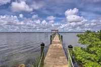 Merritt Island Oasis 5 Mi to Satellite Beach! - Spa