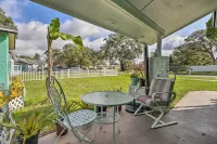 ~ 9 Mi to Universal: Orlando Retreat w/ Sun Porch!