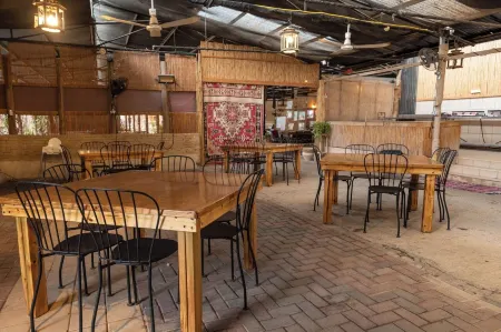 Desert Routes Inn Shvilim ba Midbar Отели в г. Hazeva